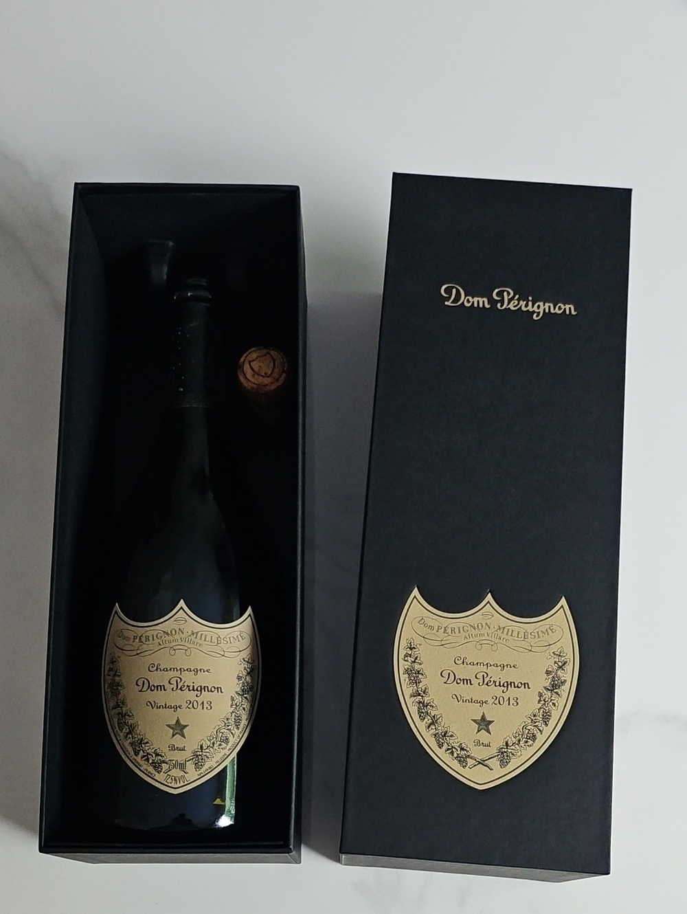 Dom Pérignon Champagne Vintage 2013 - Black & Gold Gift Box